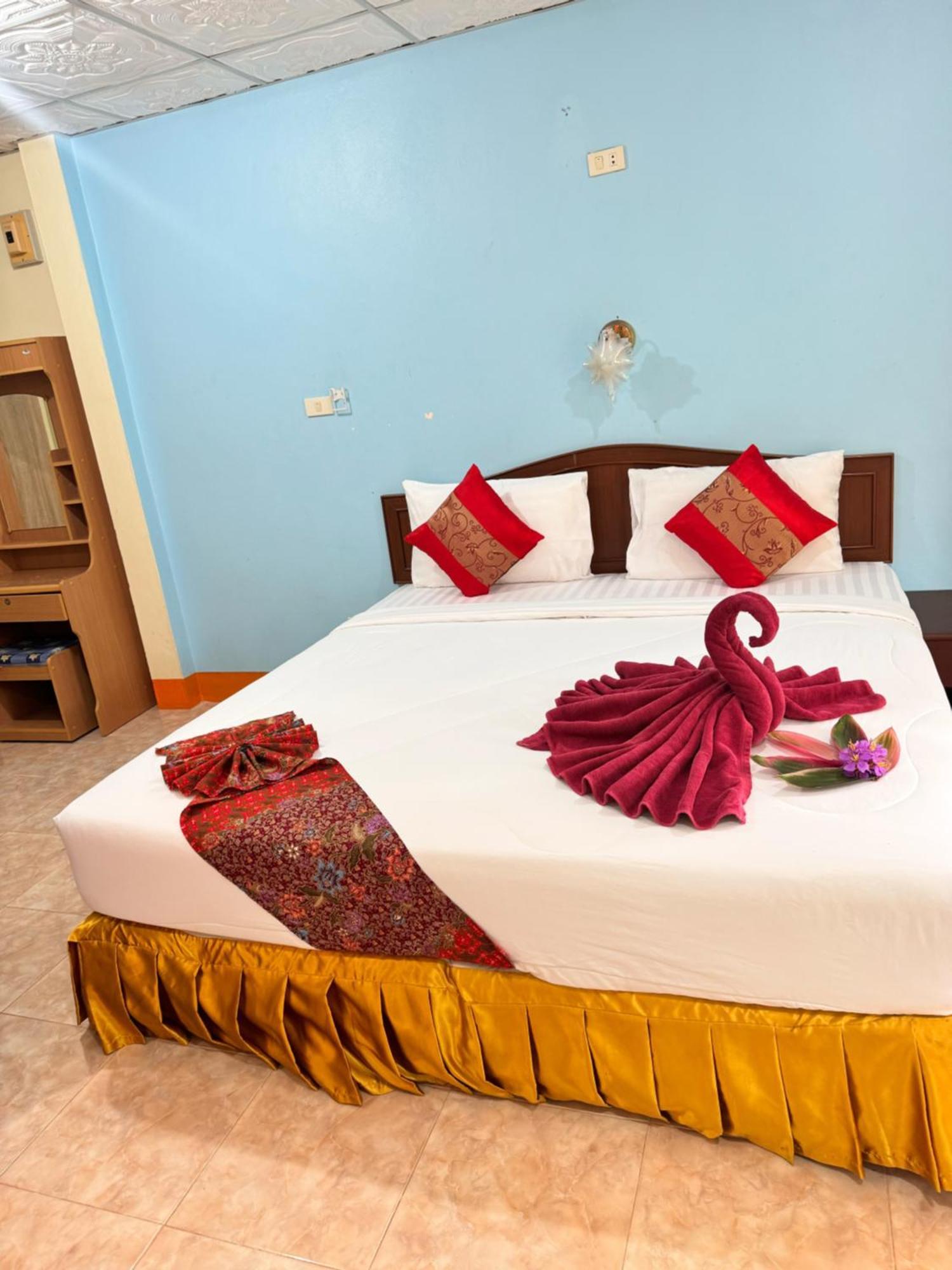 Rim Khao Resort Koh Lanta Bagian luar foto