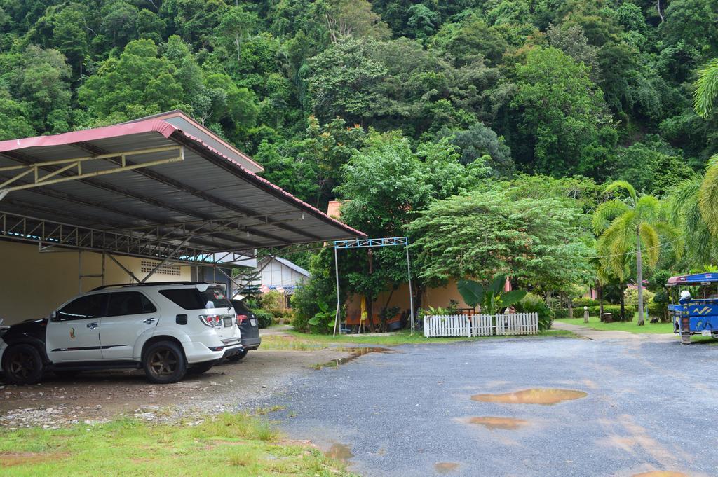 Rim Khao Resort Koh Lanta Bagian luar foto